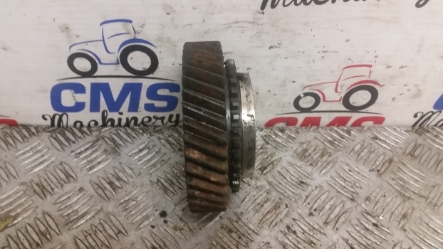 John Deere 6000 Series Gear 40t 6100, 6200, 6300, 6400, 6506, 6600 Gear L76847 - نقل الحركة - جرار: صور 4 John Deere 6000 Series Gear 40t 6100, 6200, 6300, 6400, 6506, 6600 Gear L76847 - نقل الحركة - جرار: صور 4