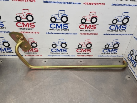John Deere 6115m, 6m, 6010, 6020, 6030 Series Inner Door Handle Rhs Al78277 - باب و قطع الغيار: صور 1 John Deere 6115m, 6m, 6010, 6020, 6030 Series Inner Door Handle Rhs Al78277 - باب و قطع الغيار: صور 1