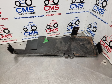 John Deere 6145r, 6r Series, Hydraullic Reservoir Bracket Al203235 - علم السوائل المتحركة: صور 1 John Deere 6145r, 6r Series, Hydraullic Reservoir Bracket Al203235 - علم السوائل المتحركة: صور 1