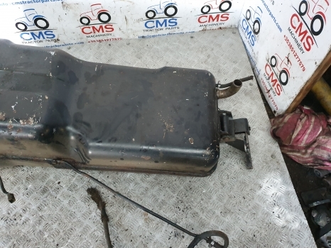 Lamborghini 1106 4wd Left Hand Side Diesel Tank 0.257.8145.3 - خزان وقود - جرار: صور 5 Lamborghini 1106 4wd Left Hand Side Diesel Tank 0.257.8145.3 - خزان وقود - جرار: صور 5