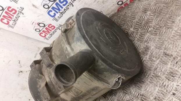 Landini Mythos Series 110, 115 Engine Air Filter Housing 3670486m92 - فلتر الهواء - جرار: صور 5 Landini Mythos Series 110, 115 Engine Air Filter Housing 3670486m92 - فلتر الهواء - جرار: صور 5