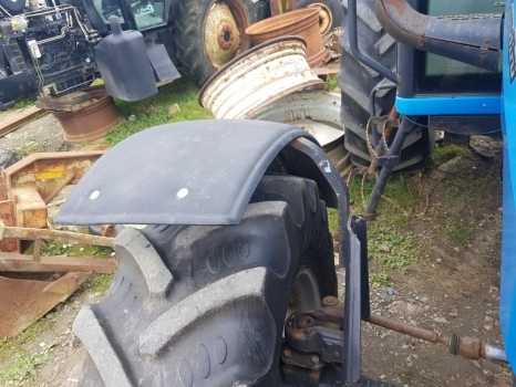 Landini Vision 105 Mythos 100 Cab Mudguard Fender Front Kit - درابزين - جرار: صور 4 Landini Vision 105 Mythos 100 Cab Mudguard Fender Front Kit - درابزين - جرار: صور 4