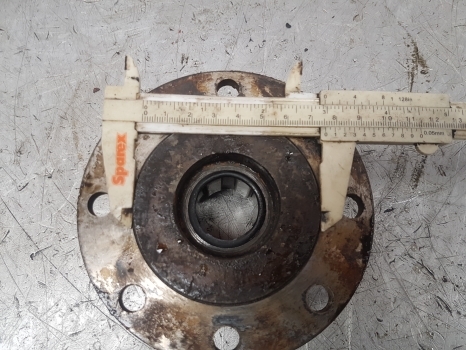 Manitou Maniscopic Dana Spicer Clark Hurth Axle Input Flange 717.14.046.01 - المحور و قطع الغيار - رافعة تلسكوبية: صور 2 Manitou Maniscopic Dana Spicer Clark Hurth Axle Input Flange 717.14.046.01 - المحور و قطع الغيار - رافعة تلسكوبية: صور 2