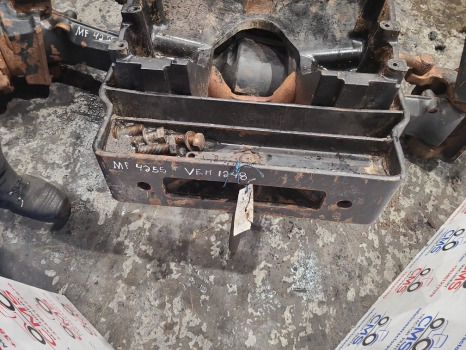 Massey Ferguson 4245, 4255, 4265, 4260, 4345 Front Weight Carrier 3809239p92 - ثقل موازن: صور 3 Massey Ferguson 4245, 4255, 4265, 4260, 4345 Front Weight Carrier 3809239p92 - ثقل موازن: صور 3
