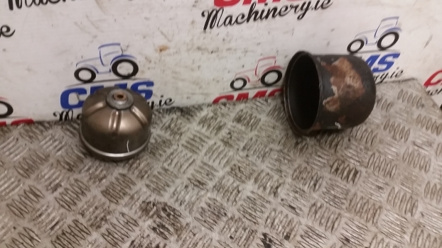 Massey Ferguson 4245, 4255 Hydraulic Centrifugal Filter Cover 3800350m91 - هيدروليكي تصفية - جرار: صور 2 Massey Ferguson 4245, 4255 Hydraulic Centrifugal Filter Cover 3800350m91 - هيدروليكي تصفية - جرار: صور 2