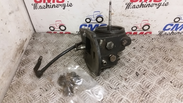 Massey Ferguson 4255, 4255 Hydraulic Filter Cover 3808025m93 - هيدروليكي تصفية - جرار: صور 1 Massey Ferguson 4255, 4255 Hydraulic Filter Cover 3808025m93 - هيدروليكي تصفية - جرار: صور 1