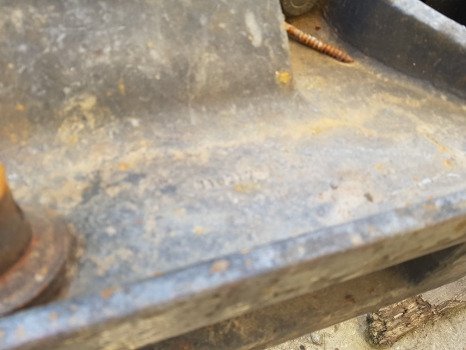 Massey Ferguson 5455, 5445, 5612, 5712, 5713 Front Weight Carrier 4270492m1 - ثقل موازن: صور 3 Massey Ferguson 5455, 5445, 5612, 5712, 5713 Front Weight Carrier 4270492m1 - ثقل موازن: صور 3