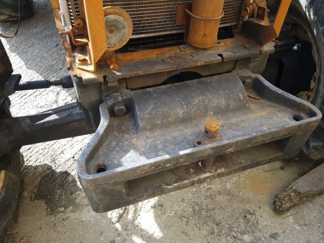 Massey Ferguson 5455, 5445, 5612, 5712, 5713 Front Weight Carrier 4270492m1 - ثقل موازن: صور 4 Massey Ferguson 5455, 5445, 5612, 5712, 5713 Front Weight Carrier 4270492m1 - ثقل موازن: صور 4