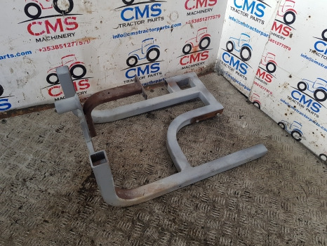 الكابينة تعليق Massey Ferguson 5612, 5613, 5611 Tool Box Step Support Bracket Frame Rhs: صور 6