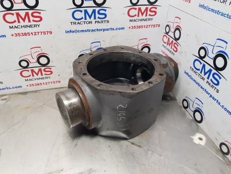 Massey Ferguson 5612 Front Axle Centre Housing 7300111301, 730.01.113.61 - المحور الأمامي - جرار: صور 1 Massey Ferguson 5612 Front Axle Centre Housing 7300111301, 730.01.113.61 - المحور الأمامي - جرار: صور 1