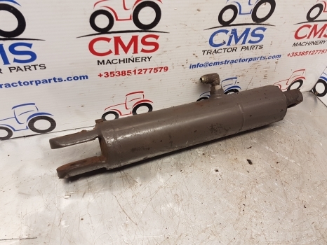 Massey Ferguson 6100, 6200 Ser. 6160 Hydraulic Lift Assistor Cylinder 3617433m91 - الاسطوانة الهيدروليكية - جرار: صور 2 Massey Ferguson 6100, 6200 Ser. 6160 Hydraulic Lift Assistor Cylinder 3617433m91 - الاسطوانة الهيدروليكية - جرار: صور 2