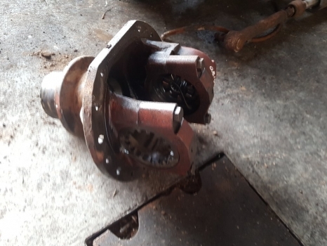 Massey Ferguson 6180 Front Differential Housing 3427467r3, Ag125, 3764005m91 - التفاضلية والعتاد - جرار: صور 4 Massey Ferguson 6180 Front Differential Housing 3427467r3, Ag125, 3764005m91 - التفاضلية والعتاد - جرار: صور 4