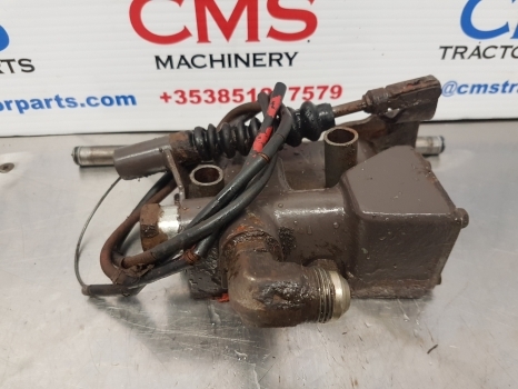Massey Ferguson 675, 399, 372n, 375, 4225, 4255 Hydraulic Valve Assy 1679099m95 - صمامات هيدروليكية - جرار: صور 2 Massey Ferguson 675, 399, 372n, 375, 4225, 4255 Hydraulic Valve Assy 1679099m95 - صمامات هيدروليكية - جرار: صور 2