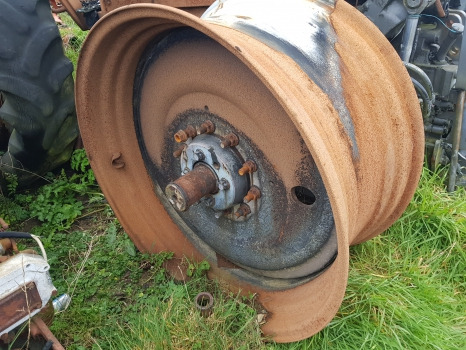 Massey Ferguson 7719, 7719s, 7720, 7620, 7619 Rear Wheel Rim 20x42 4355999m92 - الجنوط - الآلات والماكينات الزراعية: صور 3 Massey Ferguson 7719, 7719s, 7720, 7620, 7619 Rear Wheel Rim 20x42 4355999m92 - الجنوط - الآلات والماكينات الزراعية: صور 3