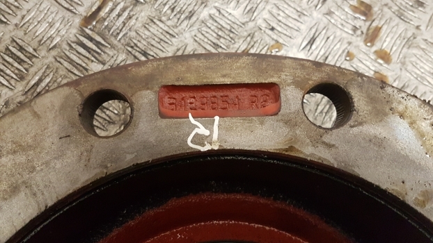 Massey Ferguson 8100 And 8200 Series Hub 3429854m2 - محاور - جرار: صور 5 Massey Ferguson 8100 And 8200 Series Hub 3429854m2 - محاور - جرار: صور 5