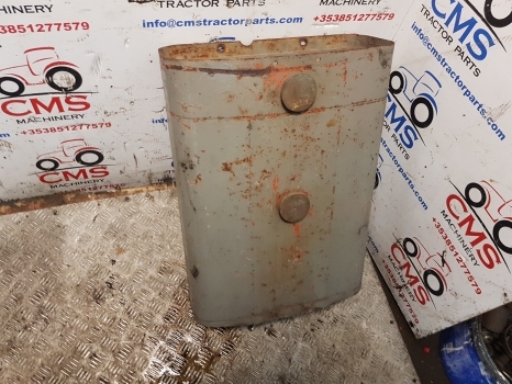 Massey Ferguson Te, Tvo20 Series Double Fuel Tan 00000 - خزان وقود - جرار: صور 1 Massey Ferguson Te, Tvo20 Series Double Fuel Tan 00000 - خزان وقود - جرار: صور 1