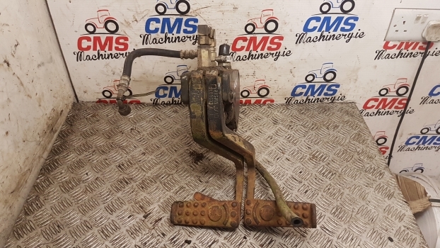 Matbro Teleram Brake Master Cylinder. Please Check The Photos. - اسطوانة الفرامل - رافعة تلسكوبية: صور 1 Matbro Teleram Brake Master Cylinder. Please Check The Photos. - اسطوانة الفرامل - رافعة تلسكوبية: صور 1