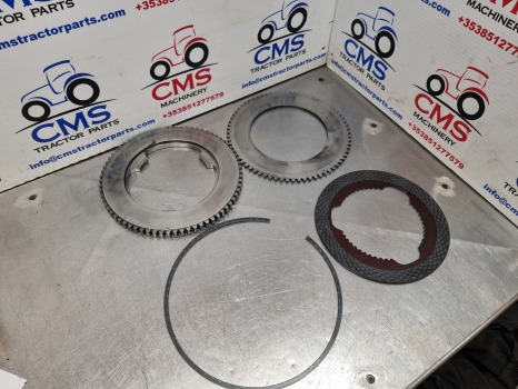 New Holland Case T6, T7, T6000, Cl4 Front Axle Brake Plate Disc Kit 87608346 - أقراص الفرامل: صور 2 New Holland Case T6, T7, T6000, Cl4 Front Axle Brake Plate Disc Kit 87608346 - أقراص الفرامل: صور 2