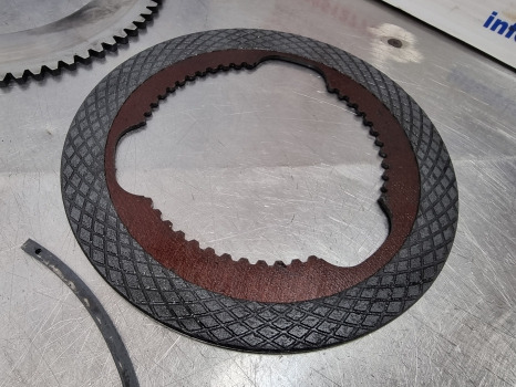 New Holland Case T6, T7, T6000, Cl4 Front Axle Brake Plate Disc Kit 87608346 - أقراص الفرامل: صور 5 New Holland Case T6, T7, T6000, Cl4 Front Axle Brake Plate Disc Kit 87608346 - أقراص الفرامل: صور 5
