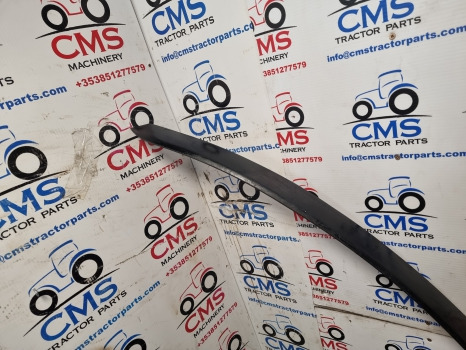 New Holland Case T6000, T7000, T6, T7, Puma Cab Mudguard Extension Lh 82038240 - درابزين: صور 5 New Holland Case T6000, T7000, T6, T7, Puma Cab Mudguard Extension Lh 82038240 - درابزين: صور 5