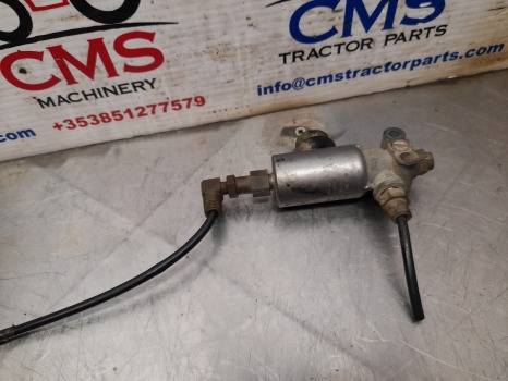 New Holland Case T7, Tm, 60, Puma, Mxu Ser Valve 4721737010, 82006252, 84359255 - أجزاء الفرامل: صور 3 New Holland Case T7, Tm, 60, Puma, Mxu Ser Valve 4721737010, 82006252, 84359255 - أجزاء الفرامل: صور 3