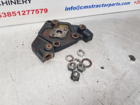 New Holland Case Tsa, Mxu, Maxxum Hydraulic Valve End Plate 87303247, 87396840 - صمامات هيدروليكية - جرار: صور 2 New Holland Case Tsa, Mxu, Maxxum Hydraulic Valve End Plate 87303247, 87396840 - صمامات هيدروليكية - جرار: صور 2