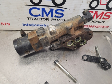 New Holland T5.110, T5.120, T5.130 Trailer Brake Valve 47566037, R917009740 - أجزاء الفرامل: صور 5 New Holland T5.110, T5.120, T5.130 Trailer Brake Valve 47566037, R917009740 - أجزاء الفرامل: صور 5