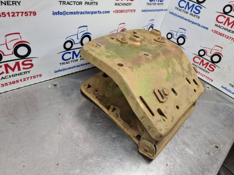 New Holland T6, T7, Tsa, T6000 Ser, T7000, Passenger Seat Frame 84250410 - مقاعد السيارات: صور 5 New Holland T6, T7, Tsa, T6000 Ser, T7000, Passenger Seat Frame 84250410 - مقاعد السيارات: صور 5