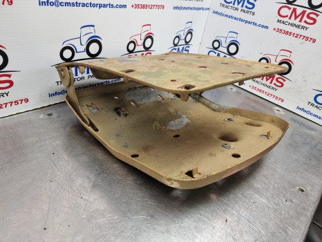 New Holland T6, T7, Tsa, T6000 Ser, T7000, Passenger Seat Frame 84250410 - مقاعد السيارات: صور 3 New Holland T6, T7, Tsa, T6000 Ser, T7000, Passenger Seat Frame 84250410 - مقاعد السيارات: صور 3