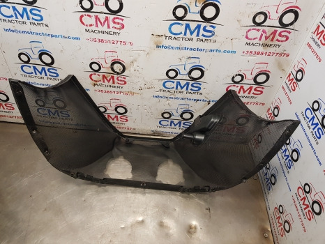 درابزين New Holland T7.260, T7.245, T7.270, Nose Cone Grille, Grill Panel 47642652: صور 7