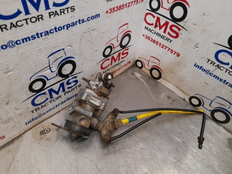New Holland T7 Case Puma Ser T7030 Air Trailer Brake Valve 4700152570, 82030571 - صمام الفرامل - الآلات والماكينات الزراعية: صور 2 New Holland T7 Case Puma Ser T7030 Air Trailer Brake Valve 4700152570, 82030571 - صمام الفرامل - الآلات والماكينات الزراعية: صور 2
