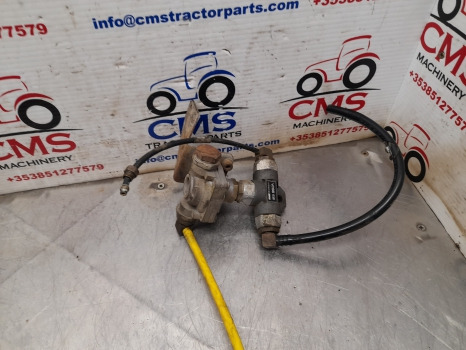 New Holland T7030 Air Trailer Brake Valve, Check Valve 82033387, 9735000000, - صمام الفرامل - الآلات والماكينات الزراعية: صور 1 New Holland T7030 Air Trailer Brake Valve, Check Valve 82033387, 9735000000, - صمام الفرامل - الآلات والماكينات الزراعية: صور 1