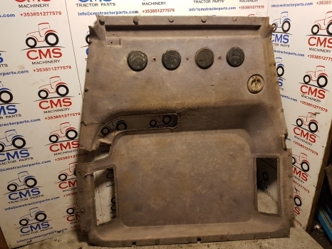 New Holland Tm Series Tm135, Tm125, Tm155 Inner Roof Lining 82014976, 87596033 - الكابينة والداخلية - جرار: صور 1 New Holland Tm Series Tm135, Tm125, Tm155 Inner Roof Lining 82014976, 87596033 - الكابينة والداخلية - جرار: صور 1