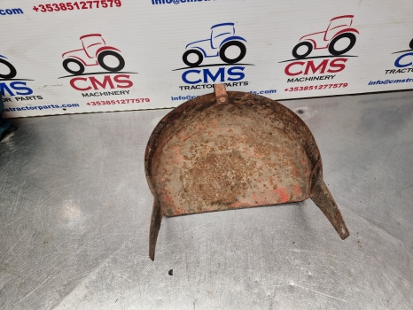 Nuffield Models, Series, Brake Drum Cover, Brake Guard - الفرامل براميل - الآلات والماكينات الزراعية: صور 2 Nuffield Models, Series, Brake Drum Cover, Brake Guard - الفرامل براميل - الآلات والماكينات الزراعية: صور 2