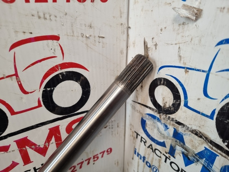 Valtra 6400, 6000, 8000 Series, Front Axle Drive Shaft V32003030 - المحور الأمامي: صور 3 Valtra 6400, 6000, 8000 Series, Front Axle Drive Shaft V32003030 - المحور الأمامي: صور 3