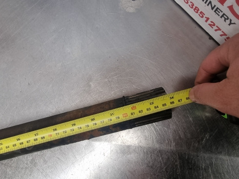 Valtra 6400, 6000, 8000 Series, Front Axle Drive Shaft V32519510 - المحور الأمامي: صور 4 Valtra 6400, 6000, 8000 Series, Front Axle Drive Shaft V32519510 - المحور الأمامي: صور 4