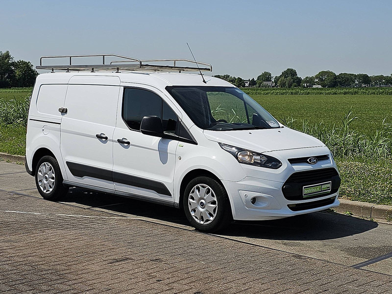 Ford Transit Connect 1.5 - فان المدمجة: صور 4 Ford Transit Connect 1.5 - فان المدمجة: صور 4