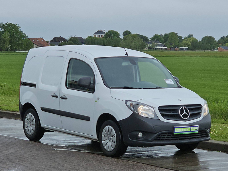 Mercedes-Benz Citan 109 CDI LONG PRO - الشاحنات الصغيرة صندوق مغلق: صور 4 Mercedes-Benz Citan 109 CDI LONG PRO - الشاحنات الصغيرة صندوق مغلق: صور 4