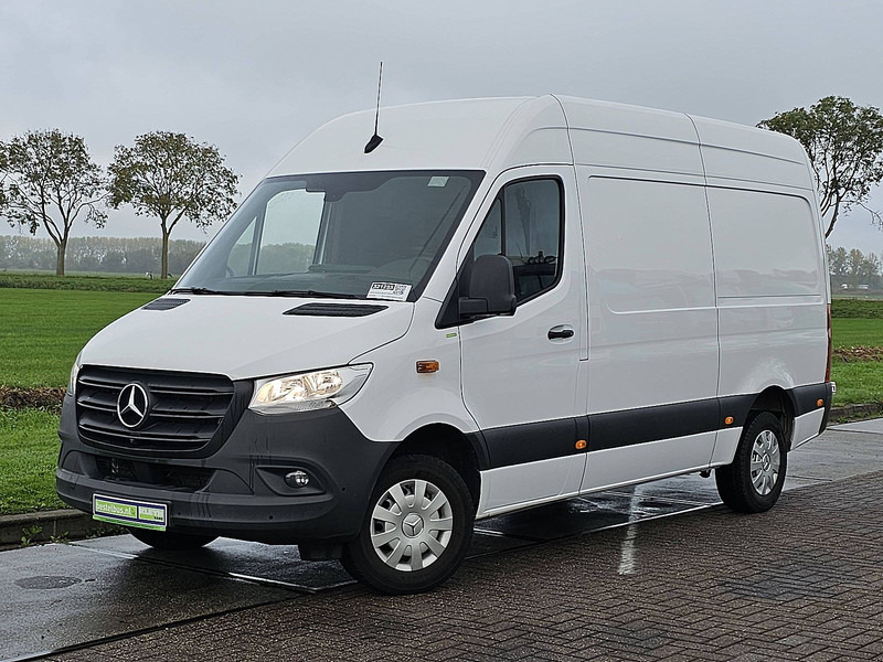 Mercedes-Benz Sprinter 317 L2H2 Navi RWD - فان: صور 2 Mercedes-Benz Sprinter 317 L2H2 Navi RWD - فان: صور 2