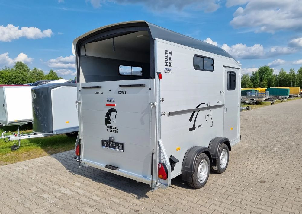 Cheval Liberte Multimax przyczepa na dwa konie | duża siodlarnia | drzwi boczne | 2600 kg DMC | 380×181 cm | ALUMINIOWA | Debon | dostawa | mocna i solidna | - عربة نقل خيل: صور 4 Cheval Liberte Multimax przyczepa na dwa konie | duża siodlarnia | drzwi boczne | 2600 kg DMC | 380×181 cm | ALUMINIOWA | Debon | dostawa | mocna i solidna | - عربة نقل خيل: صور 4