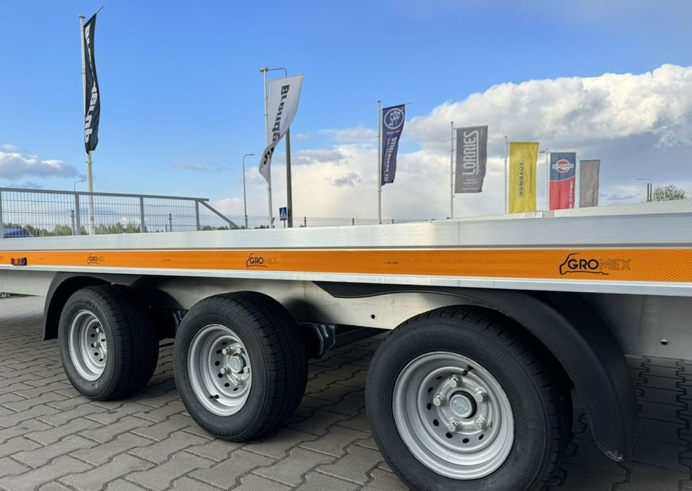 GROMEX Gromex laweta aluminiowa | 850x210cm | DMC 3500kg | platforma na 2 auta | 3 osie AL-KO | OŚWIETLENIE LED - شاحنة نقل سيارات مقطورة: صور 3 GROMEX Gromex laweta aluminiowa | 850x210cm | DMC 3500kg | platforma na 2 auta | 3 osie AL-KO | OŚWIETLENIE LED - شاحنة نقل سيارات مقطورة: صور 3