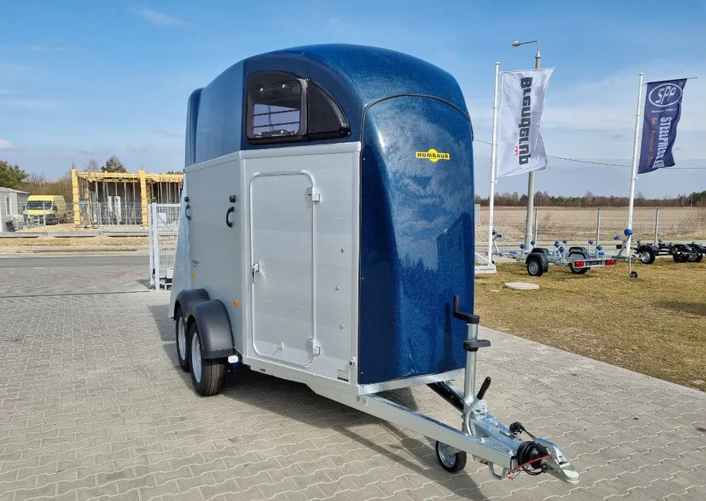 HUMBAUR Humbaur Xanthos Aero 2400 - عربة نقل خيل: صور 4 HUMBAUR Humbaur Xanthos Aero 2400 - عربة نقل خيل: صور 4