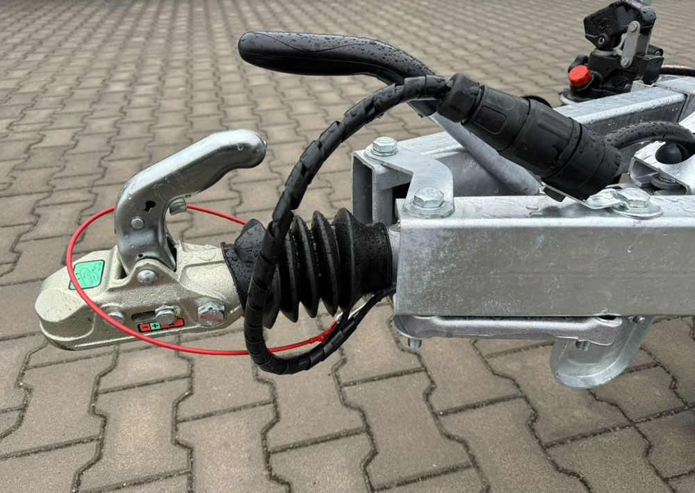 شاحنة نقل سيارات مقطورة جديد Lorries PLI35-6021 - laweta trzyosiowa uchylna lampy LED pompa hydrauliczna wypełnienie podłogi ALU: صور 12