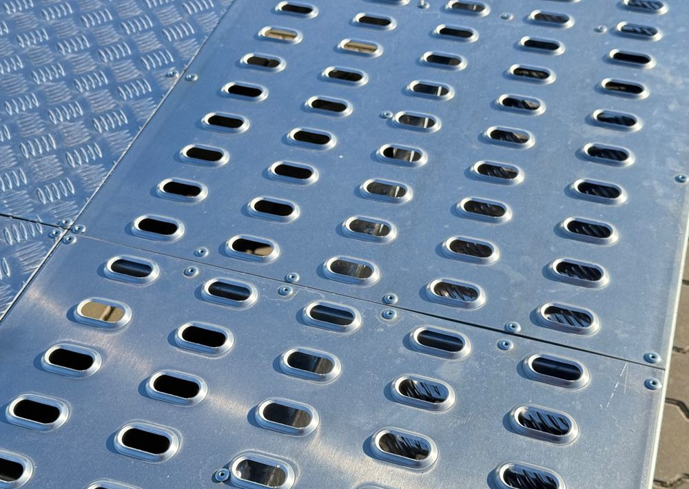 NIEWIADÓW Jupiter 600 x210 cm, 3500 kg - شاحنة نقل سيارات مقطورة: صور 5 NIEWIADÓW Jupiter 600 x210 cm, 3500 kg - شاحنة نقل سيارات مقطورة: صور 5