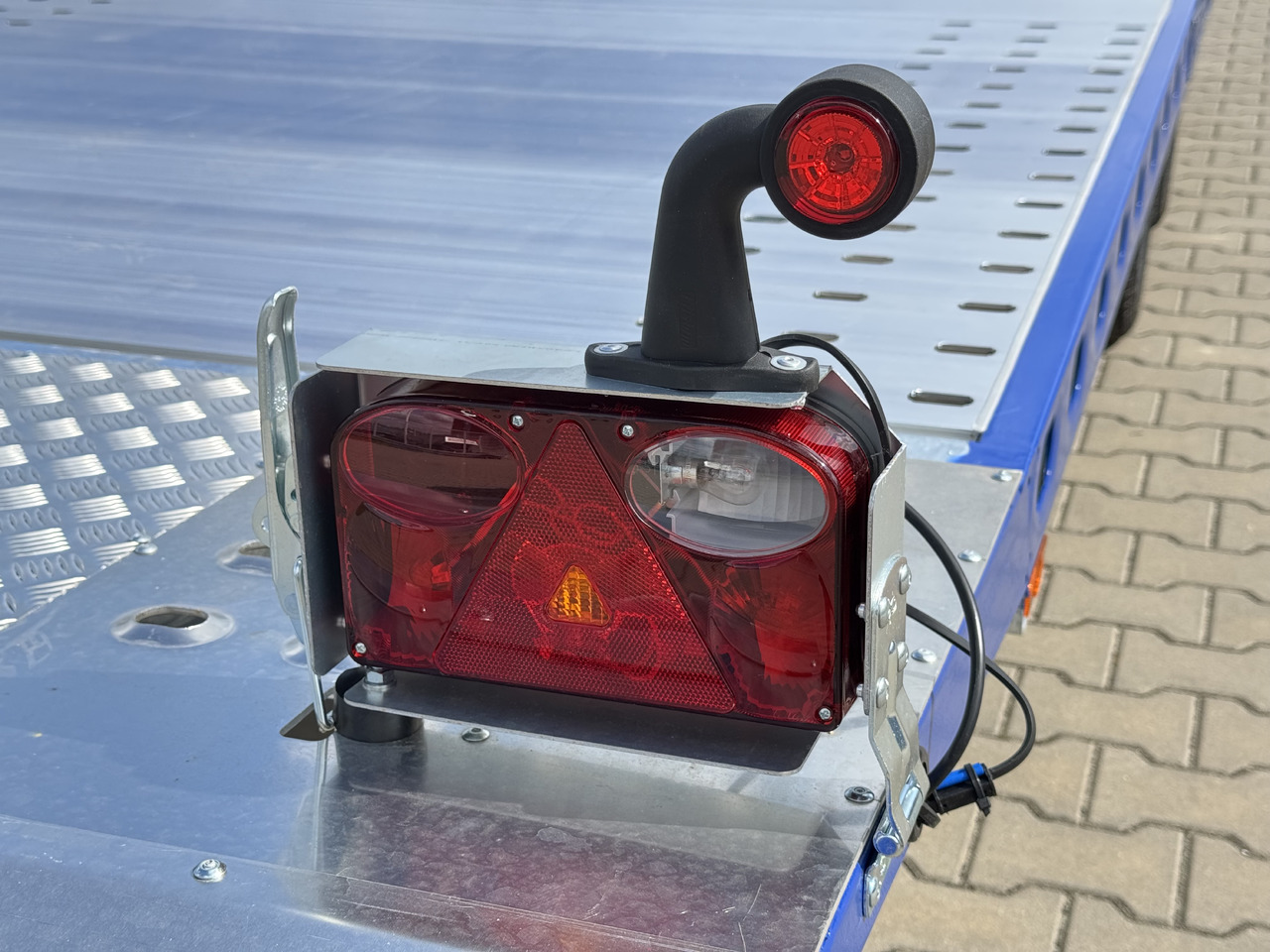 WIOLA L27G45P - مقطورات السيارات: صور 4 WIOLA L27G45P - مقطورات السيارات: صور 4