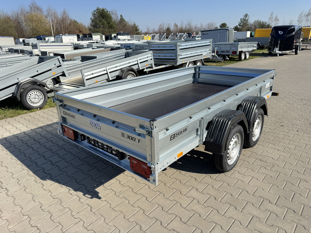 ZASŁAW 300T - przyczepa skrzyniowa 2 osie / 750kg - مقطورات السيارات: صور 4 ZASŁAW 300T - przyczepa skrzyniowa 2 osie / 750kg - مقطورات السيارات: صور 4