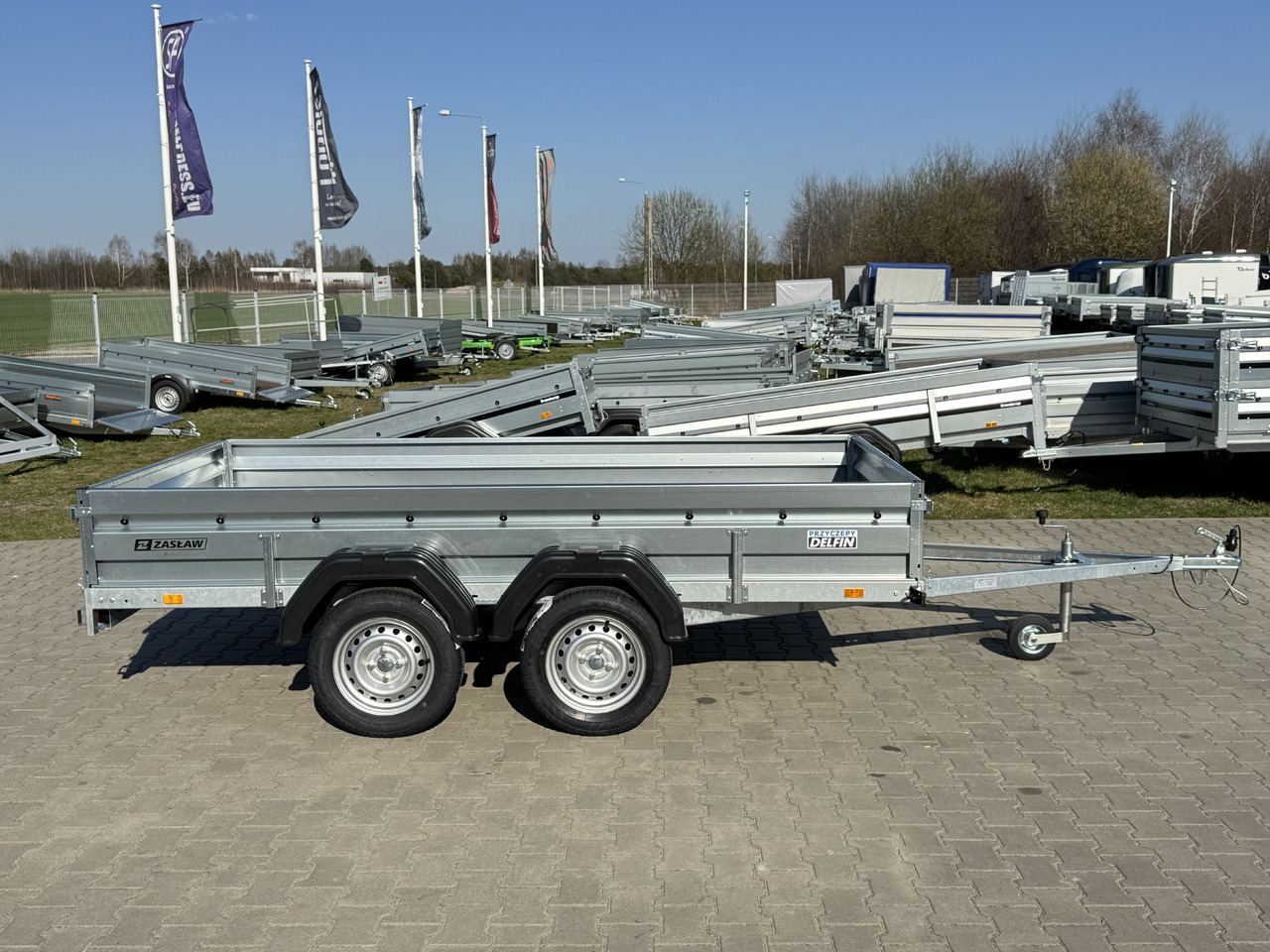 ZASŁAW 300T - przyczepa skrzyniowa 2 osie / 750kg - مقطورات السيارات: صور 2 ZASŁAW 300T - przyczepa skrzyniowa 2 osie / 750kg - مقطورات السيارات: صور 2