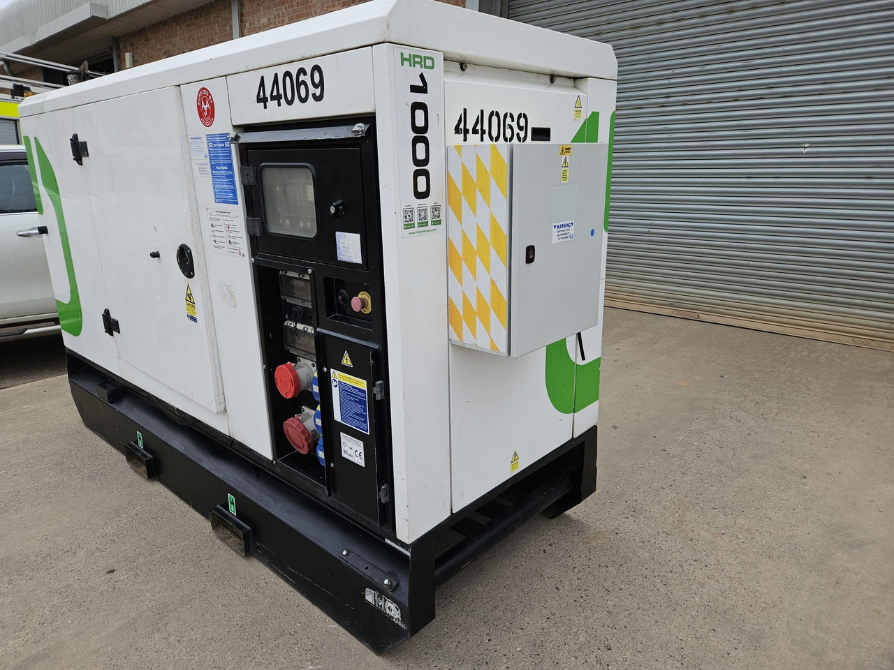 HGI 100KVA PERKINS GENERATOR DIESEL SILENT RENTAL SPECIFICATION HGI 100KVA PERKINS GENERATOR DIESEL SILENT RENTAL SPECIFICATION - مجموعة المولدات: صور 1 HGI 100KVA PERKINS GENERATOR DIESEL SILENT RENTAL SPECIFICATION HGI 100KVA PERKINS GENERATOR DIESEL SILENT RENTAL SPECIFICATION - مجموعة المولدات: صور 1