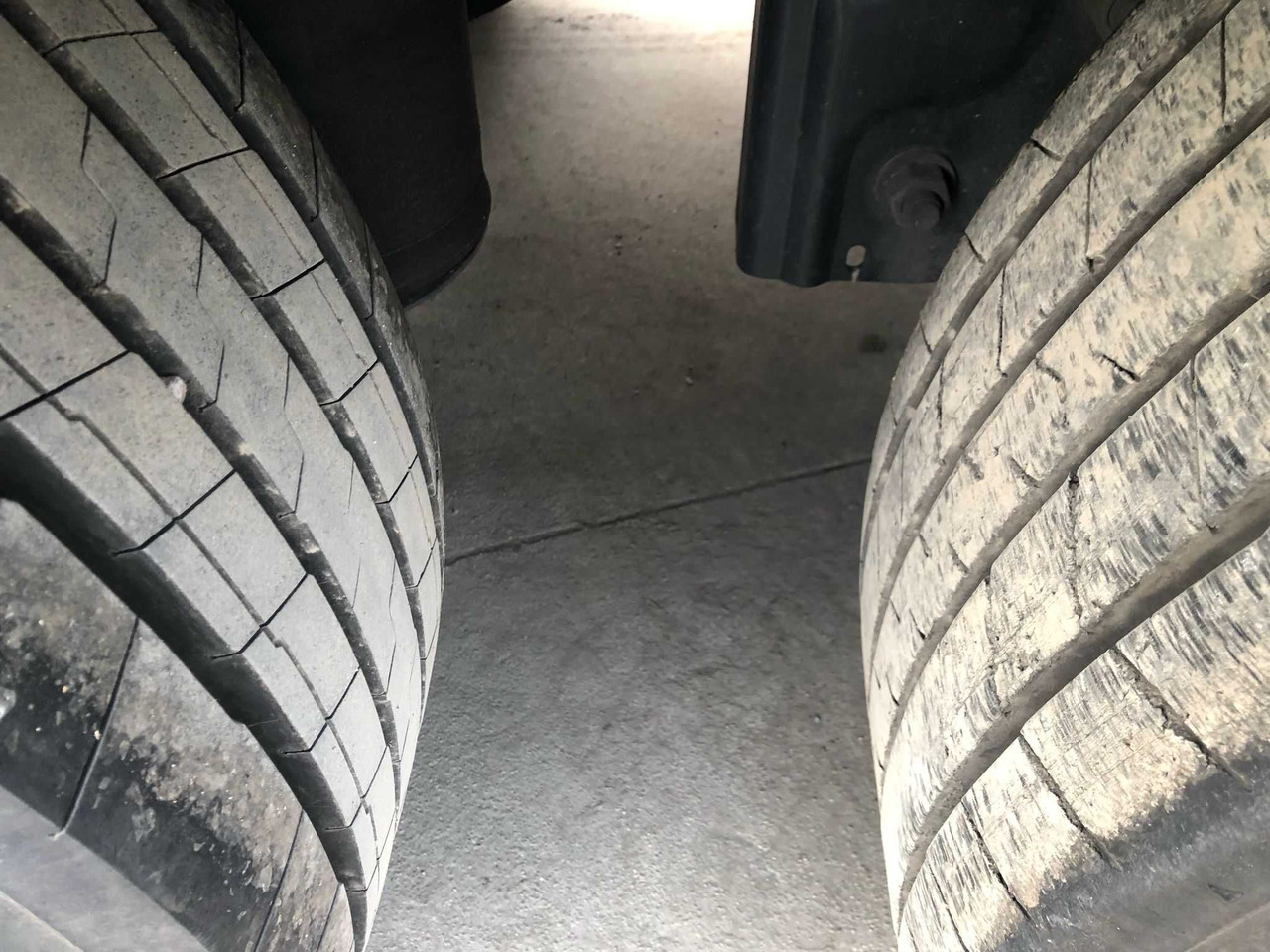 Krone 2023 rok, 93 m3,waga 6200 kg,Certyfikat XL, Multilock, z Niemiec - الخيمة نصف مقطورة: صور 5 Krone 2023 rok, 93 m3,waga 6200 kg,Certyfikat XL, Multilock, z Niemiec - الخيمة نصف مقطورة: صور 5