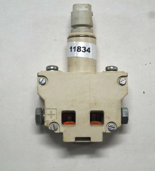 Jungheinrich 50020312 | Emergency disconnect switch  - النظام الكهربائي - معدات المناولة: صور 1 Jungheinrich 50020312 | Emergency disconnect switch  - النظام الكهربائي - معدات المناولة: صور 1